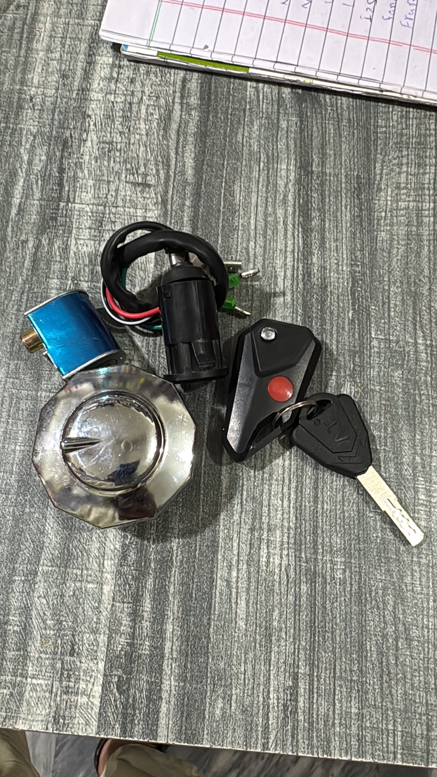 70 three pic swith kit folding