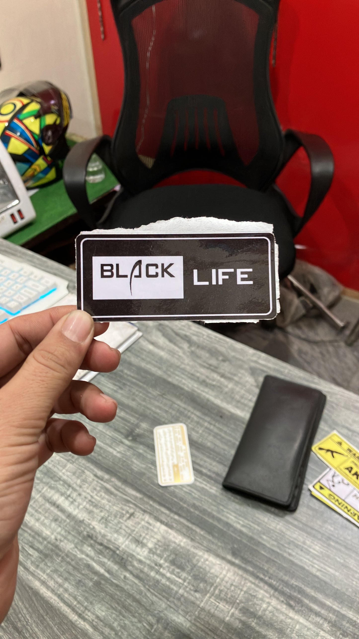 Tanki hadiat stiker