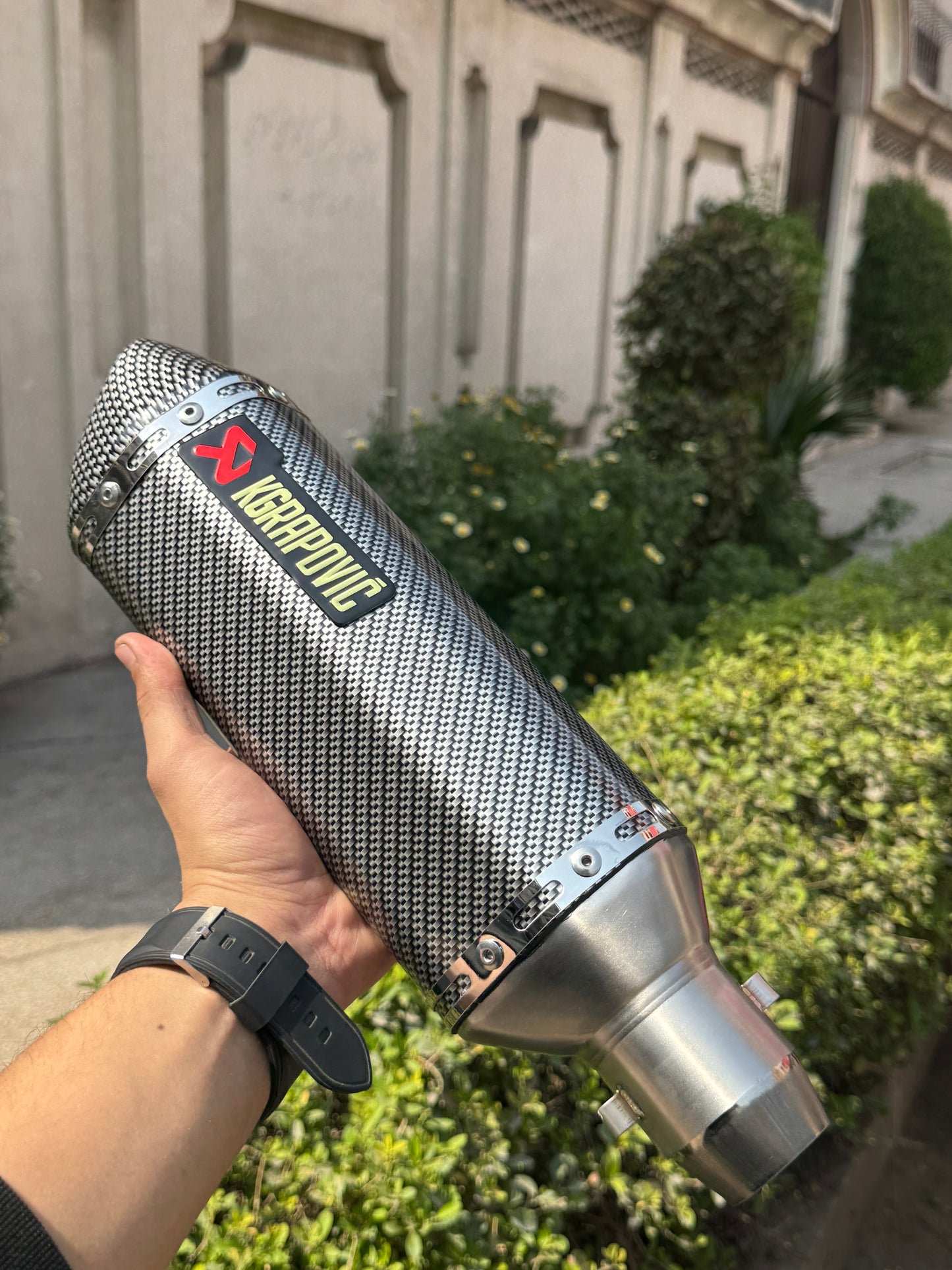 Akrapovic big