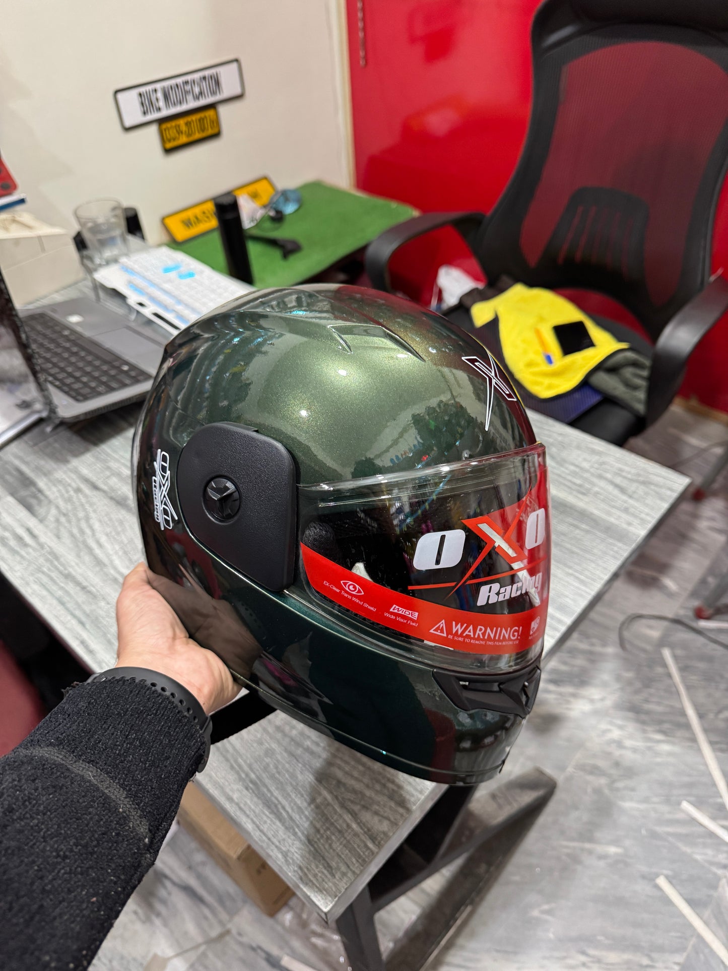 Oxo racing helmet