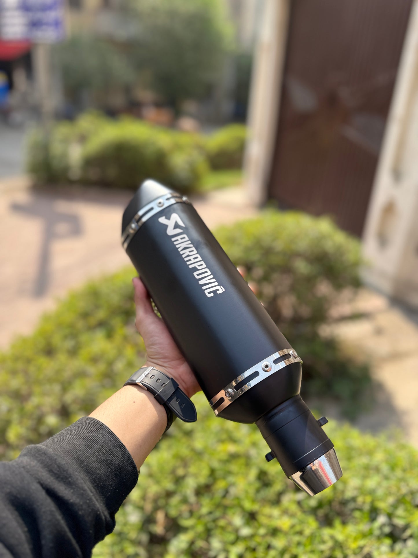 Akrapovic big